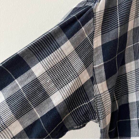 Anthropologie Pilcro Oversized Bo Boyfriend Plaid Navy Button Down Shirt - Picture 5 of 11